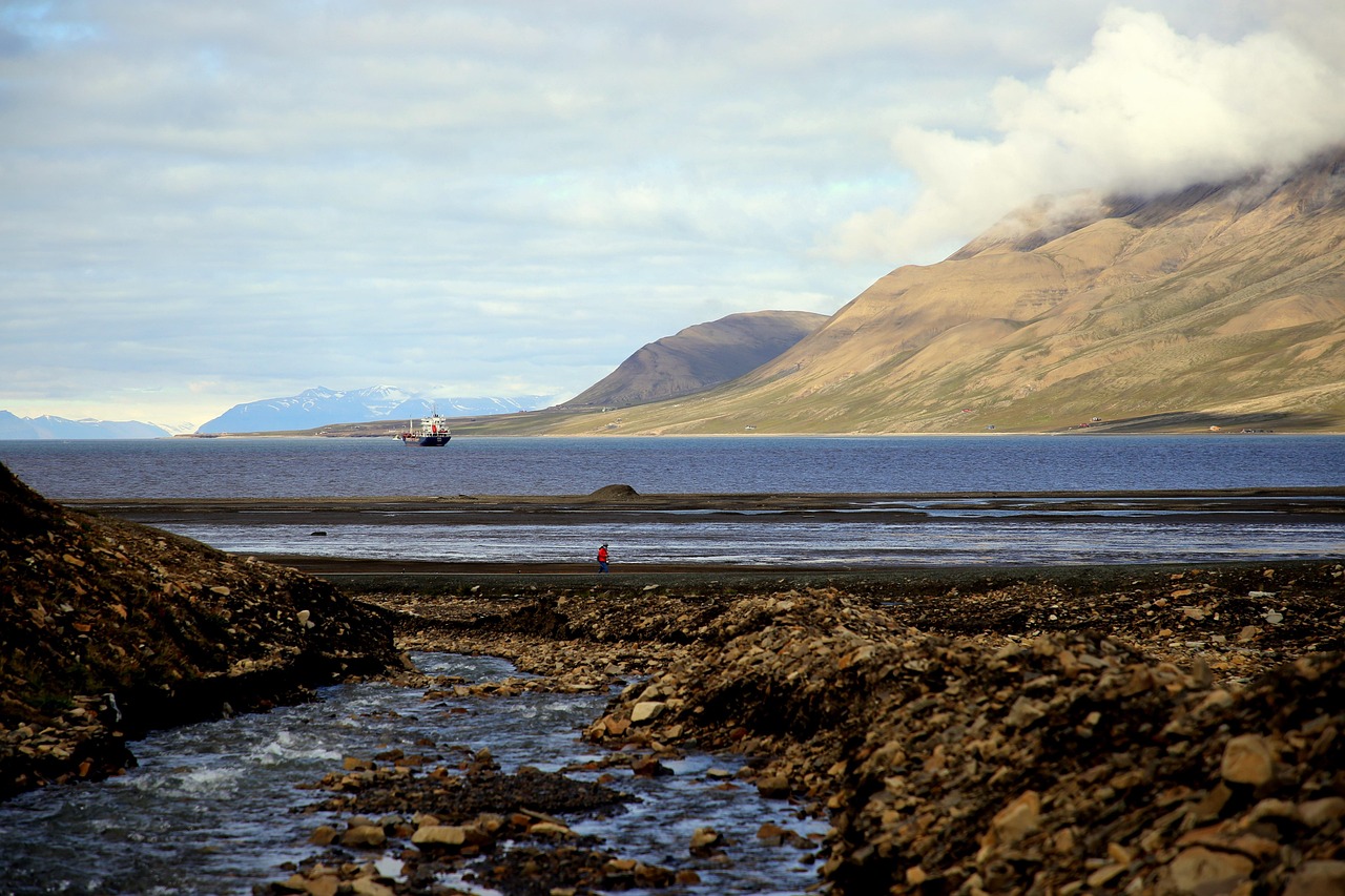 La dégradation du permafrost : défis d’adaptation et impacts sur les communautés locales