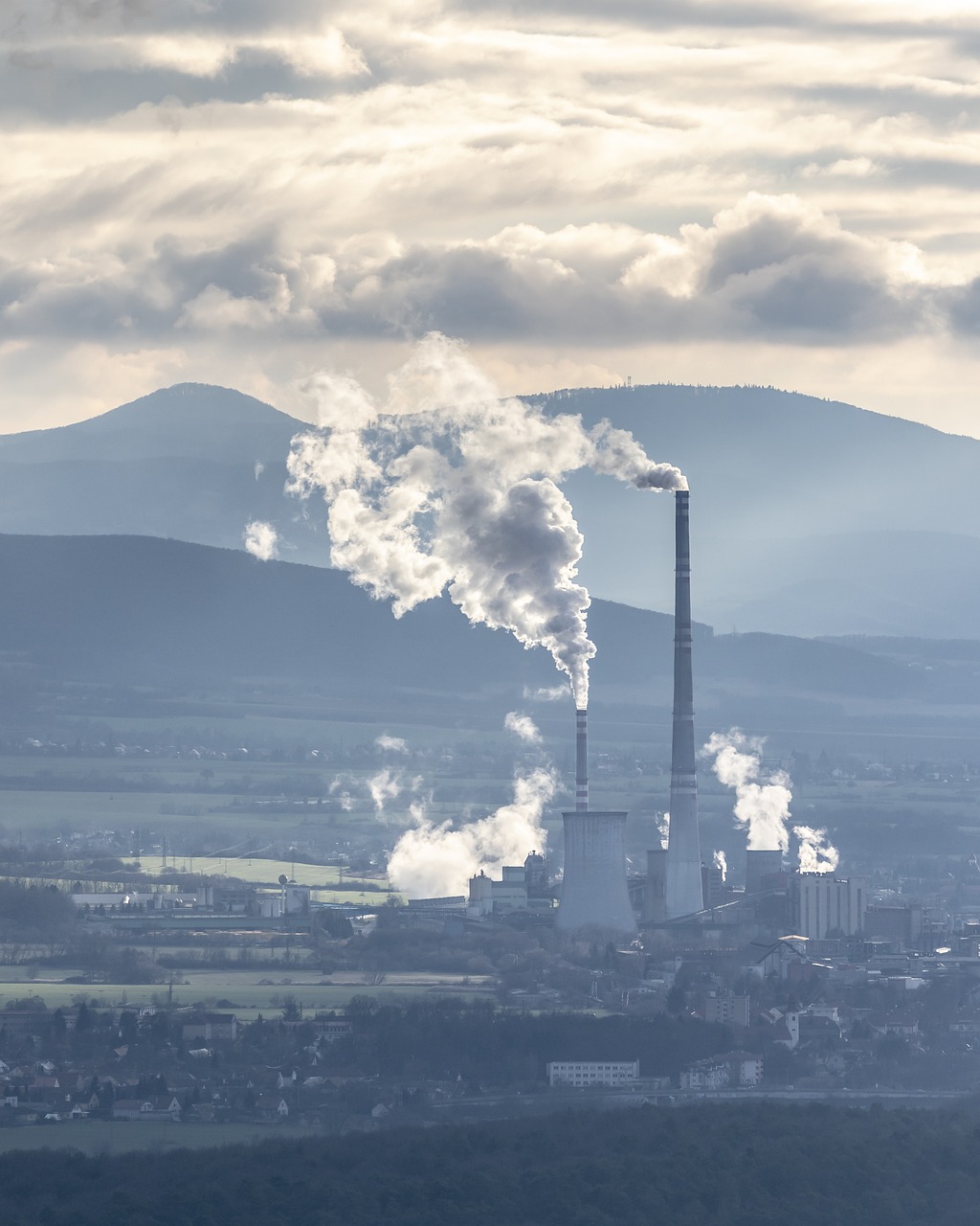 découvrez ce que sont les émissions de carbone, leurs impacts sur l’environnement et les solutions pour les réduire afin de lutter contre le changement climatique.