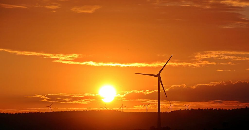découvrez les avantages des énergies renouvelables, des solutions durables pour un avenir vert. apprenez comment ces sources d'énergie, telles que le solaire, l'éolien et l'hydraulique, contribuent à la réduction des émissions de carbone et à la protection de notre planète.